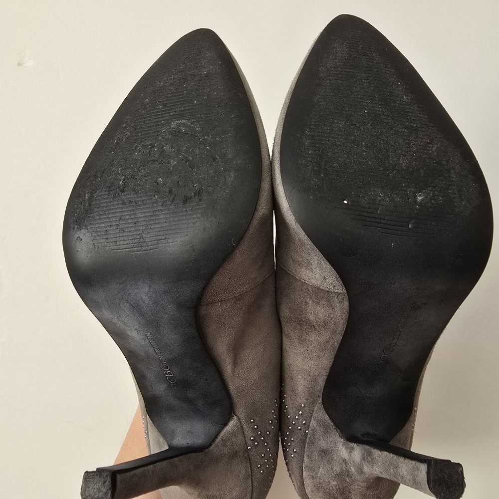 BCBGeneration Women’s Gray Suede Pumps Pensil Heels - Picture 10 of 13